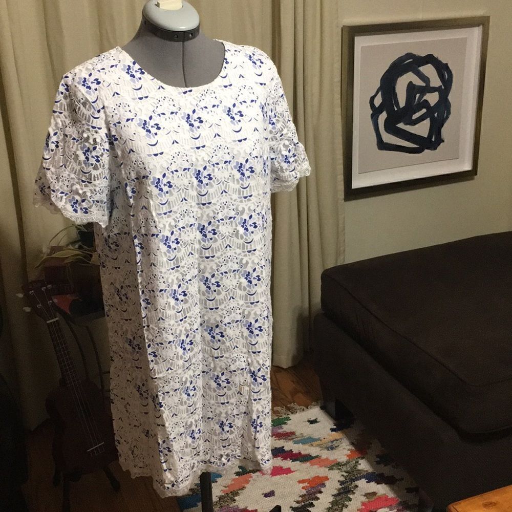 Midi Lace Shift Dress - Sans Souci Size L
